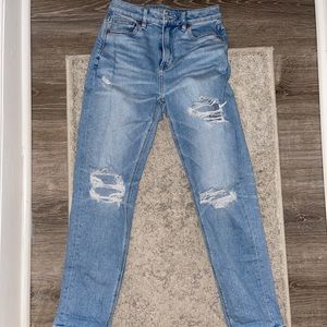 American Eagle Mom Straight Jean size 0